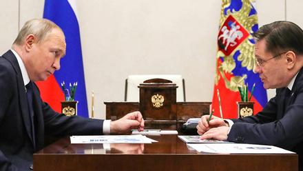 Putin-_Likhachev_meeting-1168x440px.jpg