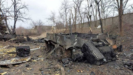 mosser-Destruction_of_Russian_tanks_by_Ukrainian_troops_in_Mariupol_1080x720px.jpg
