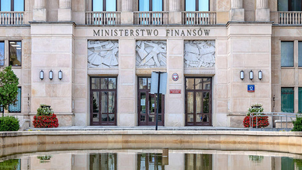 ministry-of-finance-warsaw-1168x440.jpg