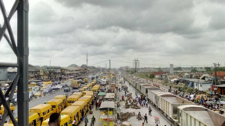 The_Busy_and_traffic_road_of_Lagos,_Nigeria_0.jpg