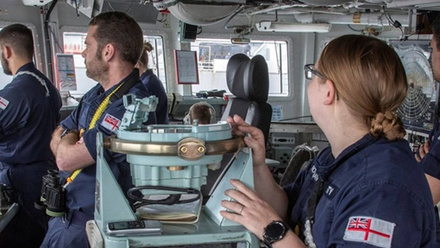 Sailors-onboard-the-British-Royal-Navy-HMS-Kent_1168x440.jpg