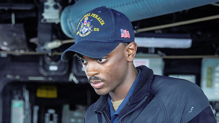 US-Sailor-Hormuz-BannerImage-1168x440px.jpg