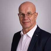 Professor Dr Paul Timmers