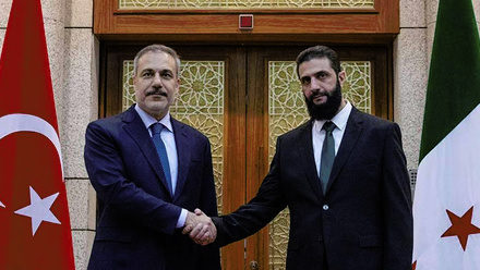 turkish-foreign-minister-hakan-fidan-with-ahmad-al-sharaa-1168x440px.jpg 1