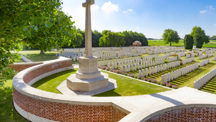 commonwealth-war-graves-commission-1080x720.jpg