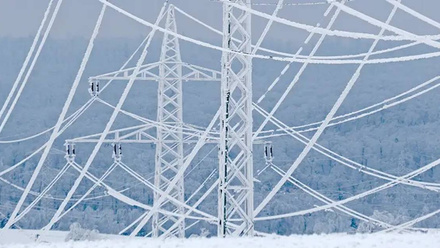 frozen-power-lines-in-huttenrode-1168x440px.jpg